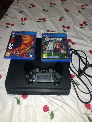 PS4 Slim 1TB con Mando y Juegos