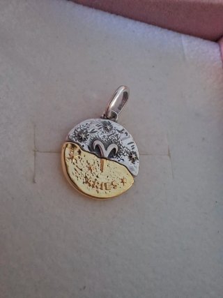 Charm Medallion Ariete Pandora