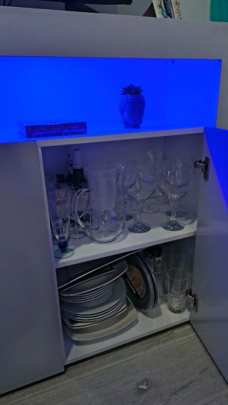 Mueble aparador salón gris y blanco, alto brillo.