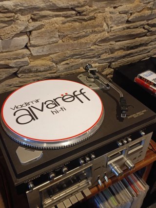 DIFERENTES MODELOS DE GIRADISCOS TRACCIÓN DIRECTA