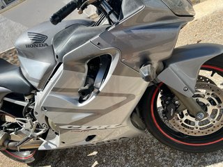 Honda CBR 600F 2004 Plata