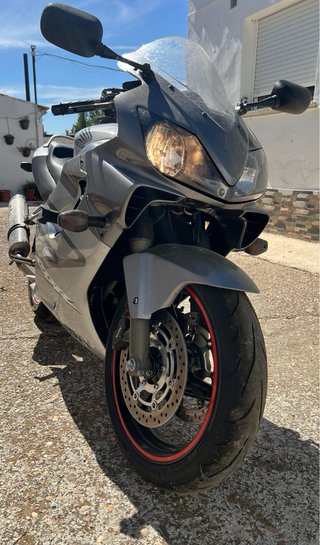 Honda CBR 600F 2004 Plata