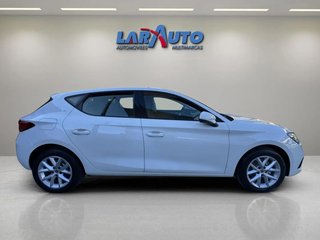 SEAT Leon 2021  2.0 TDI 115cv