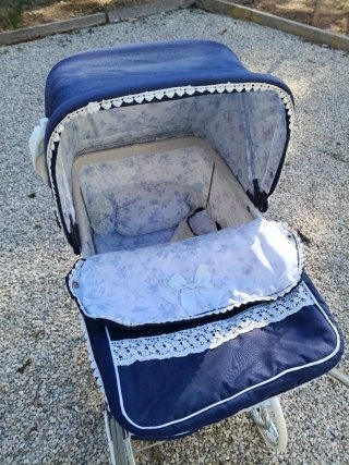 Passeggino per bambole blu e bianco