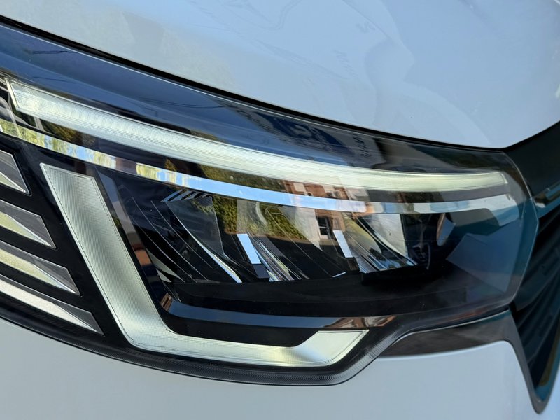 Renault Trafic 2023, foto 12