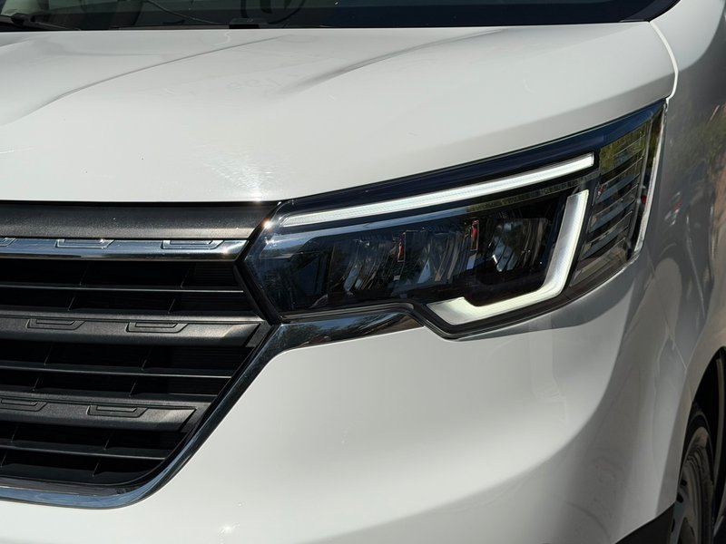 Renault Trafic 2023, foto 14