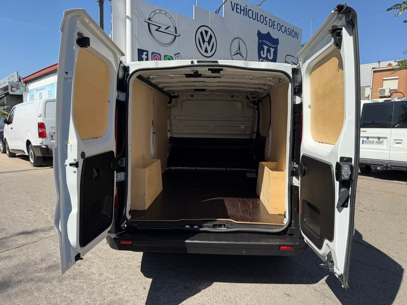 Renault Trafic 2023, foto 28