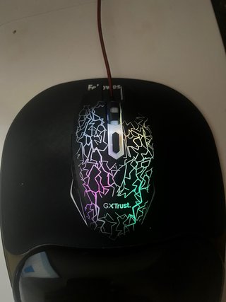 Teclado Razer Cynosa Lite y Ratón Trust GTX 105X