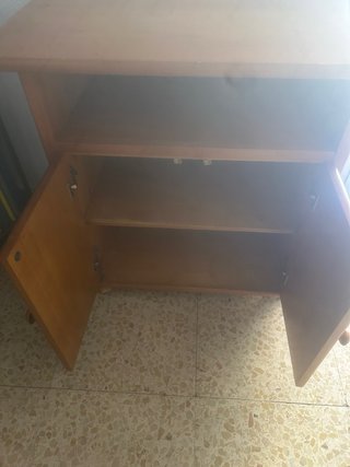 Mueble de TV de Pino Macizo. Venta en persona.