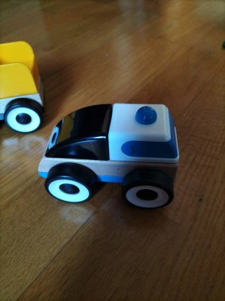 Coches de madera IKEA