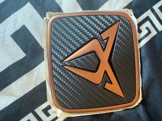 Logo Cupra Carbono y Cobre