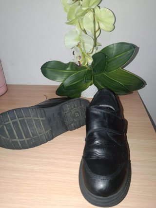 Zapatos escolares negros