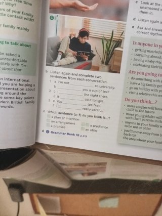 English File 5th Edition B1. Student's Book and...