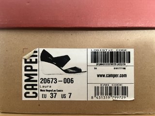 Sandalias Camper cuña madera negras