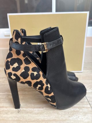 Tacones Michael Kors Talla 40