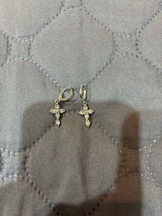 Pendientes de Aro con Cruz Plateados