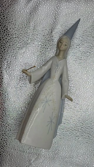 Figura Lladró Bruja con Varita