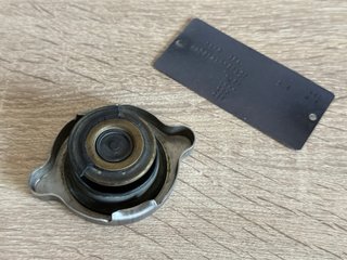 Tapa radiador Mercedes 124 500 01 06