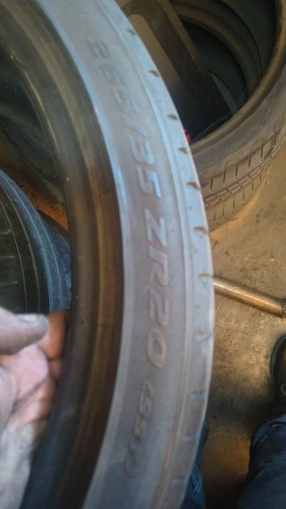 265 35 ZR20 Pirelli