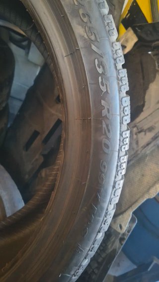 265 35 ZR20 Pirelli