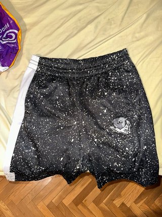 Pantalón corto Adidas negro y blanco
