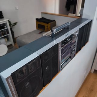 ÚNICO Sanyo C15 XL Four Speaker / Bluetooth