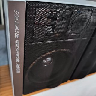 ÚNICO Sanyo C15 XL Four Speaker / Bluetooth