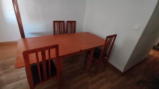 Mesa comedor con 4 sillas extensible 90x90 a 180