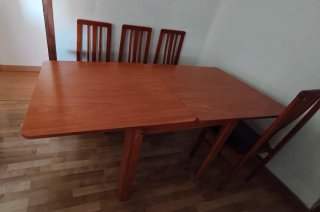 Mesa comedor con 4 sillas extensible 90x90 a 180