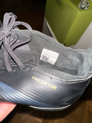 Zapatillas Adidas Predator multitaco Talla 42