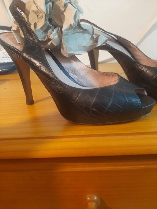 Sandalias  desalojadas piel