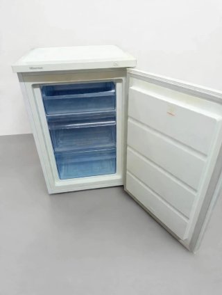 Congelador Hisense FV105D4AW2 82L