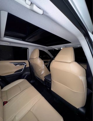 Toyota Rav 4 (luxury)