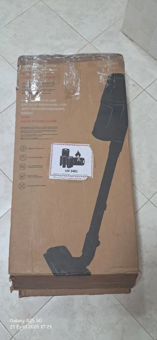 Aspiradora AEG gris