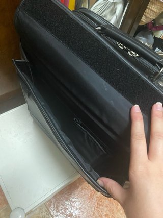 Maletín Grande de Cuero Targus Negro