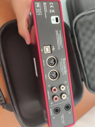 Focusrite Scarlett 2i4
