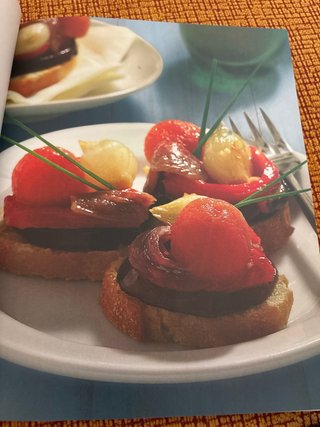 Libro de recetas: tapas, delicias en miniatura
