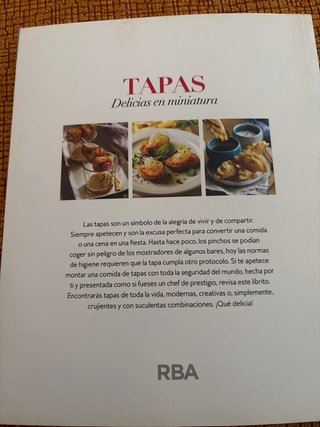 Libro de recetas: tapas, delicias en miniatura