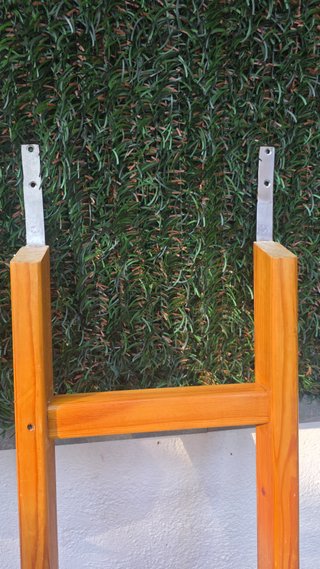 Escalera de madera para cama