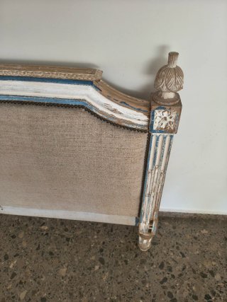 Cabecero de cama antiguo restaurado