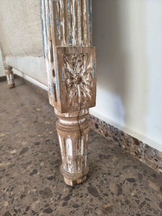 Cabecero de cama antiguo restaurado