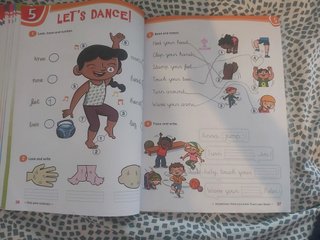 Libro inglés 1°primaria