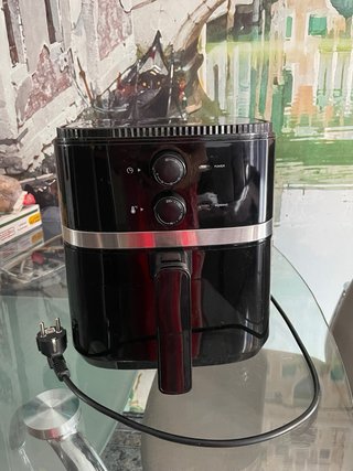 Freidora de aire, Severin. 5L. 1500W. Como nueva.