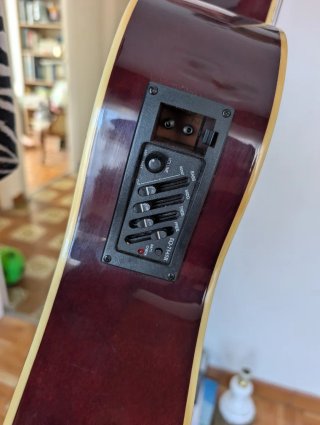 Guitarra Electroacústica Harley Benton