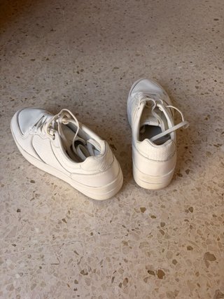 Zapatillas Zara Piel Blancas
