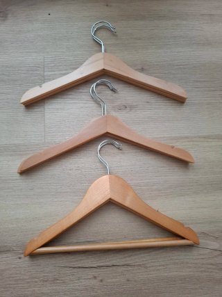 Set de Perchas de Madera Infantiles