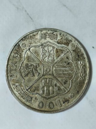 4 Monedas de 100 Psts de Plata y una de 5 psts