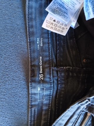 Pantalón vaquero negro W26 L34