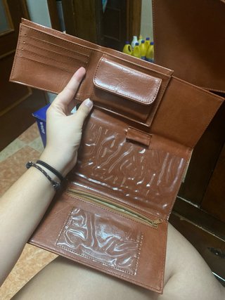 Maletín de Cuero Marrón Kalamazoo y accesorios