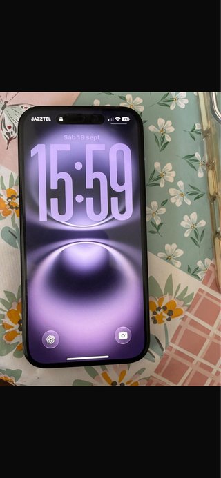 iPhone 16